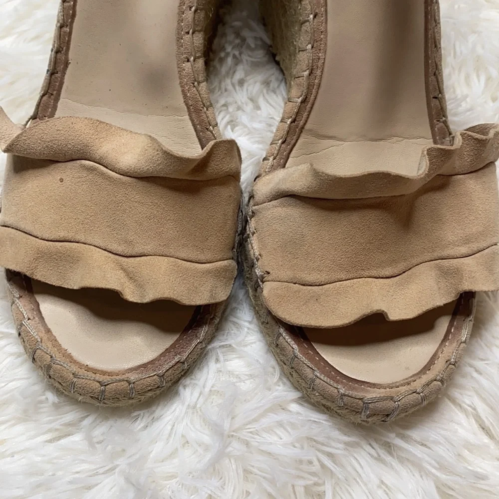 Marc Fisher Beige Ruffle Espadrille Wedge Sandals Size 8.5